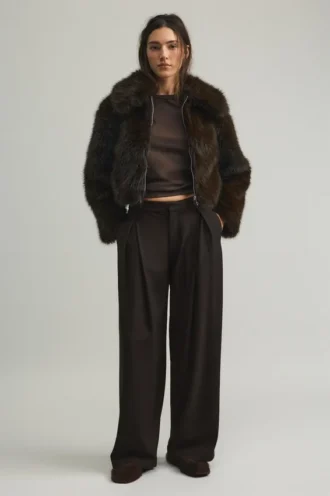 Pantalon à jambes larges et à doubles pinces