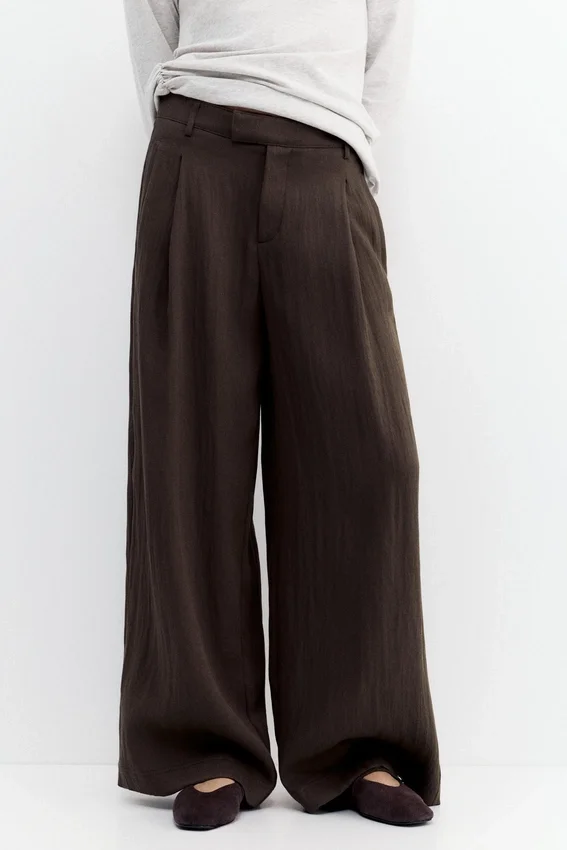 Pantalon élégant à pinces Pantalon élégant à pinces