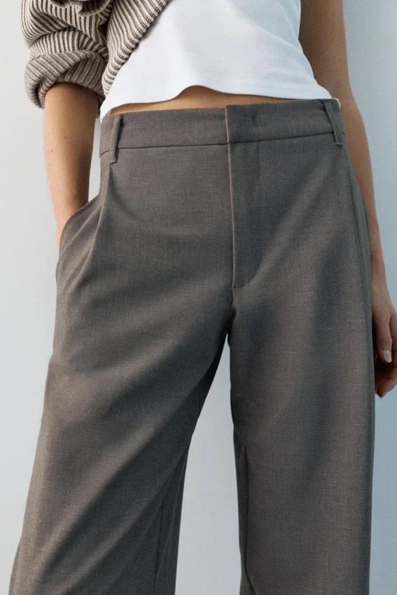 Pantalon élégant à pinces Pantalon élégant à pinces