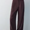 Pantalon élégant à pinces Pantalon élégant à pinces