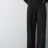 Pantalon élégant à pinces Pantalon élégant à pinces