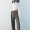 Pantalon élégant à pinces Pantalon élégant à pinces