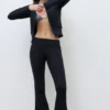 Pantalon évasé Pantalon évasé