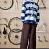 Polos rayés avec broderie représentant un cycliste Polos rayés avec broderie représentant un cycliste