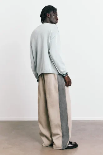 Pull brodé STWD Studio