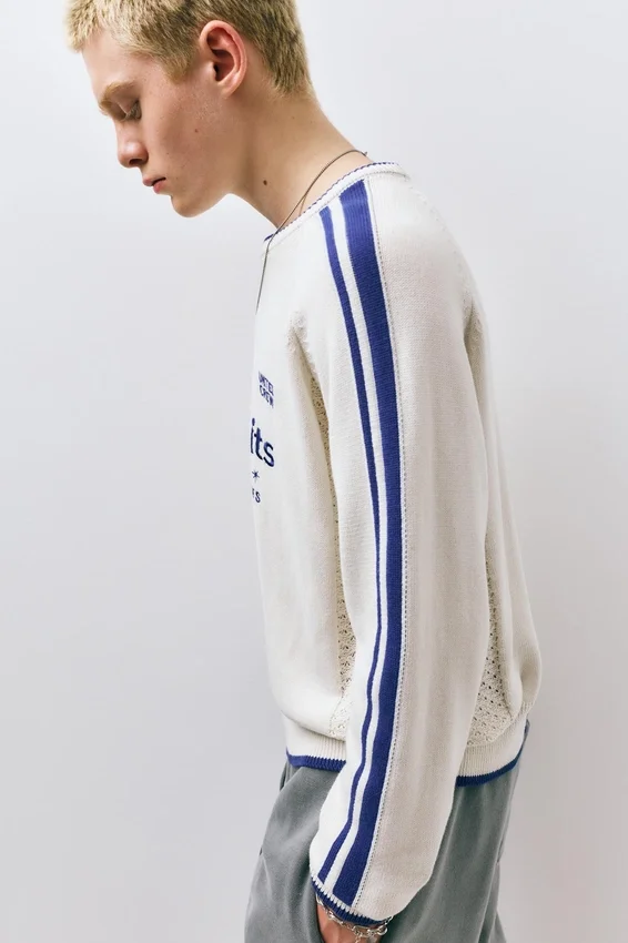 Pull rayé brodé STWD Pull rayé brodé STWD