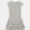 Robe courte à carreaux avec ourlet à volants