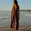 Robe mi-longue à dos nu Robe mi-longue à dos nu