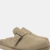 Sabots en cuir à boucle