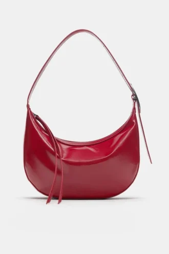 Sac à bandoulière avec détails sur la bandoulière