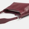 Sac à bandoulière avec surpiqûres Sac à bandoulière avec surpiqûres