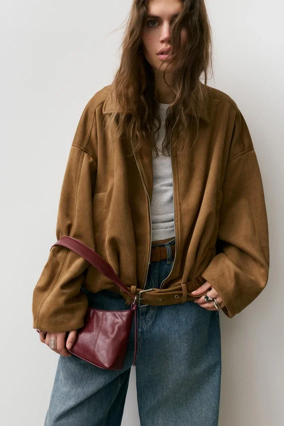 Sac à bandoulière avec surpiqûres Sac à bandoulière avec surpiqûres