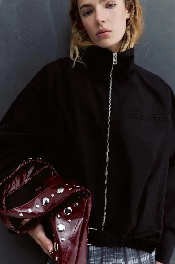 Sac à bandoulière clouté Sac à bandoulière clouté