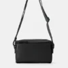 Sac à bandoulière en tissu caoutchouté