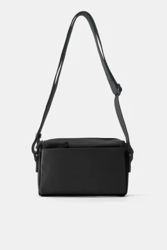 Sac à bandoulière en tissu caoutchouté