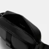Sac à bandoulière en tissu caoutchouté