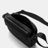 Sac à bandoulière en tissu caoutchouté