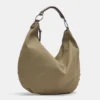 Sac cabas à anneaux cloutés
