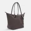 Sac cabas en nylon avec breloque Sac cabas en nylon avec breloque