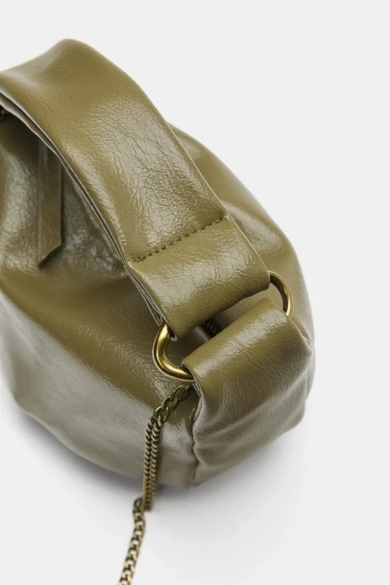 Sac à main avec détail anneau Sac à main avec détail anneau