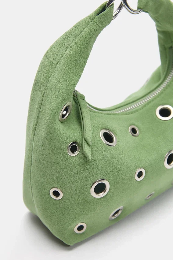 Sac à main en simili cuir clouté Sac à main en simili cuir clouté