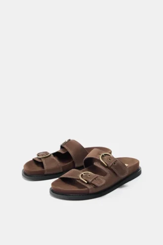 Sandales à boucles