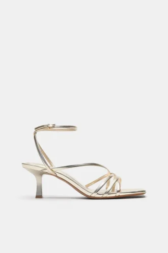 Sandales à talons avec lanières