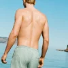 Short de bain à rayures en seersucker