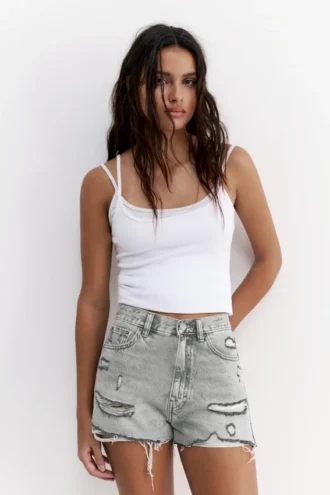 Shorts en denim déchiré