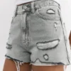 Shorts en denim déchiré Shorts en denim déchiré