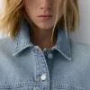 Surchemise en denim à coupe carrée Surchemise en denim à coupe carrée