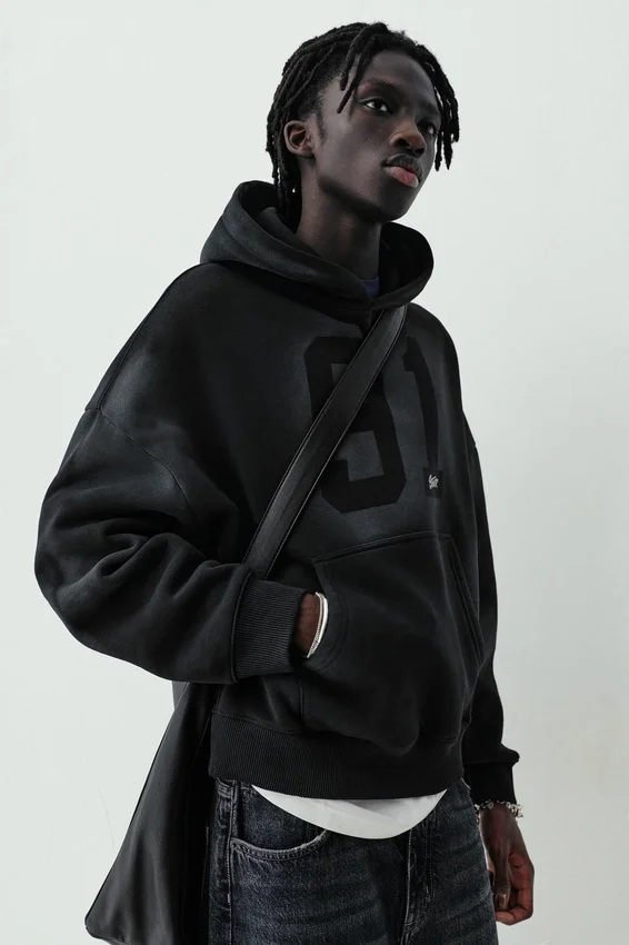 Sweat à capuche noir STWD 91 Sweat à capuche noir STWD 91