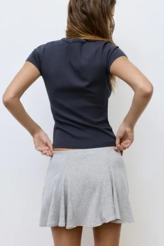 T-shirt ajusté à manches courtes