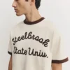 T-shirt avec motif contrasté et bords-côtes T-shirt avec motif contrasté et bords-côtes