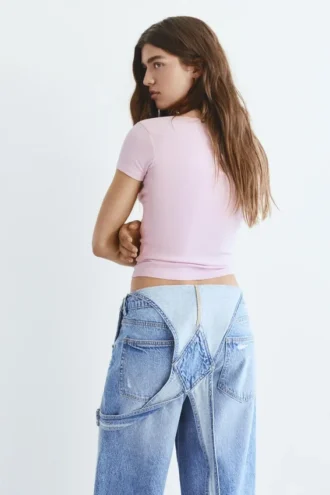 T-shirt à col en V