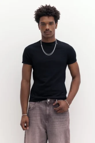 T-shirt coupe ajustée