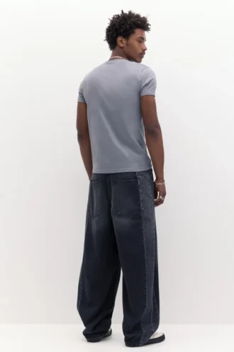 T-shirt coupe ajustée