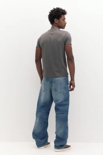 T-shirt coupe ajustée