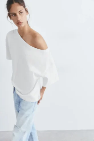 T-shirt à manches courtes asymétrique