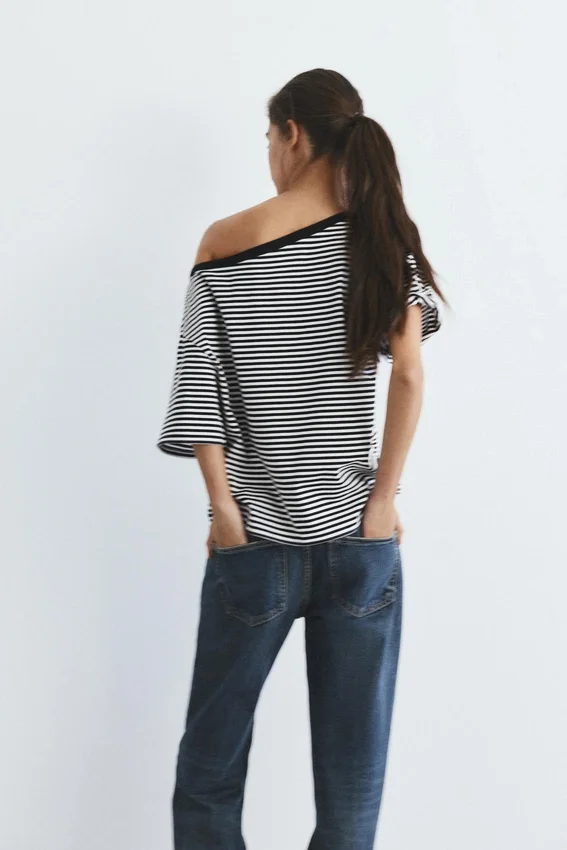T-shirt à manches courtes asymétrique T-shirt à manches courtes asymétrique