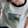 T-shirt à manches courtes avec bord-côte graphique T-shirt à manches courtes avec bord-côte graphique