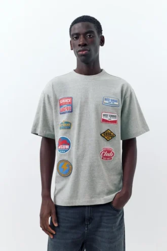 T-shirt à manches courtes avec patchs