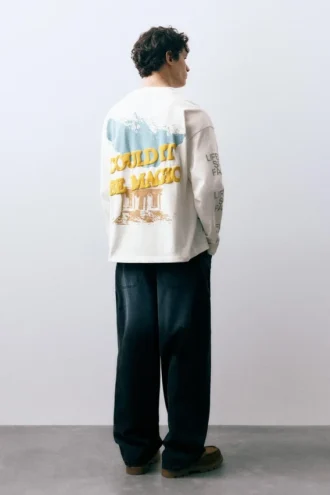 T-shirt à manches longues avec imprimé graphique