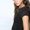 T-shirt noir avec strass T-shirt noir avec strass
