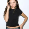 T-shirt noir avec strass T-shirt noir avec strass
