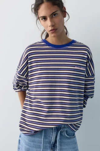 T-shirt rayé avec texte