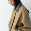 Veste avec col en simili cuir Veste avec col en simili cuir