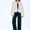 Veste en fausse fourrure Veste en fausse fourrure