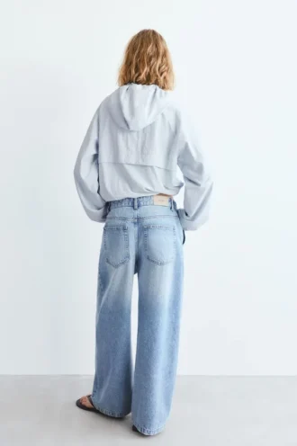 Veste légère à capuche