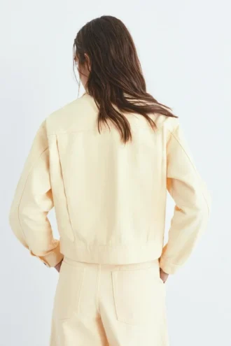 Veste utilitaire jaune